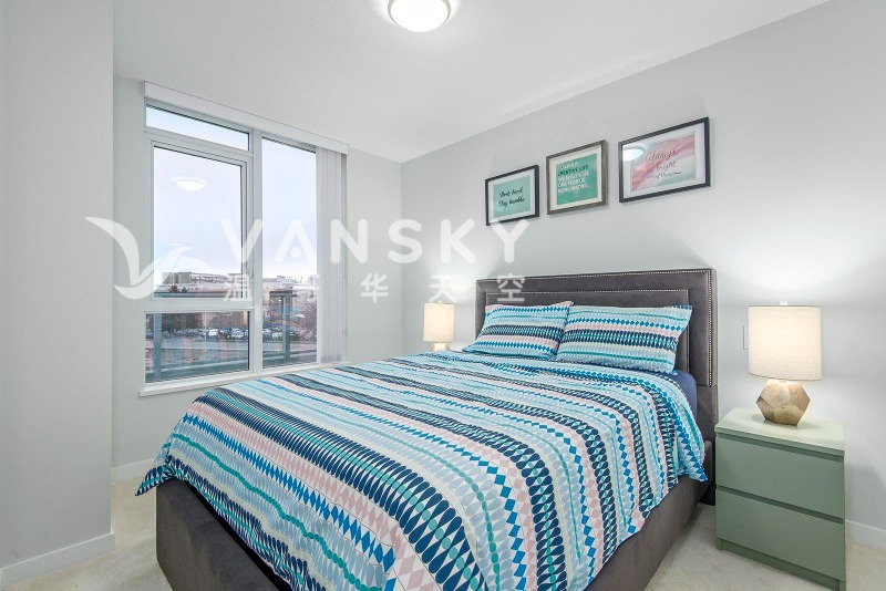 260128225445_5-master bedroom.jpeg